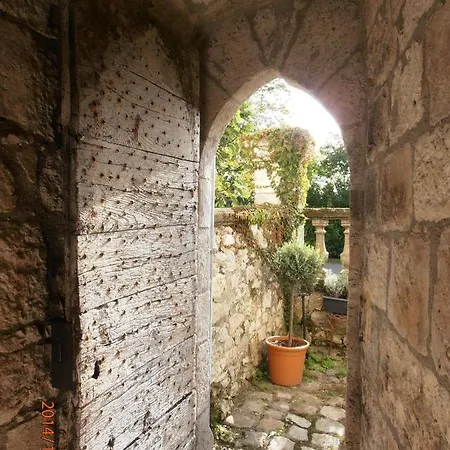 Cours De Thomazeau Bed & Breakfast
